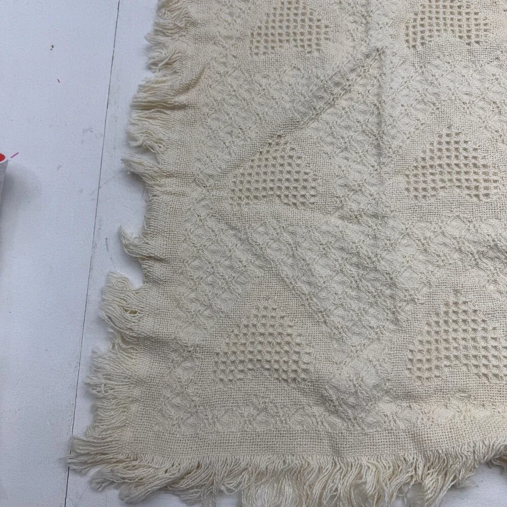 Pure Country Weavers Hearts Throw Blanket 39x53 Beige Cotton Fringe USA